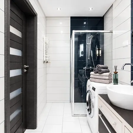 Nad Jeziorem - Pasaz Portowy Apartment Gizycko