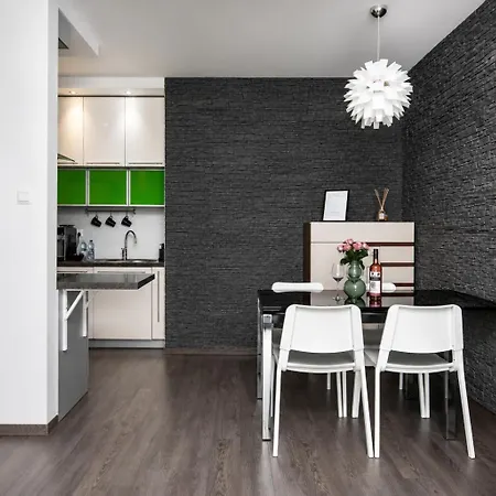 Nad Jeziorem - Pasaz Portowy Apartment