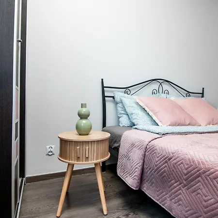 Nad Jeziorem - Pasaz Portowy Apartment *