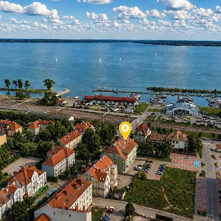 Nad Jeziorem - Pasaz Portowy Apartment *